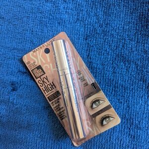 Maybelline Sky High Mascara in Black and Silver